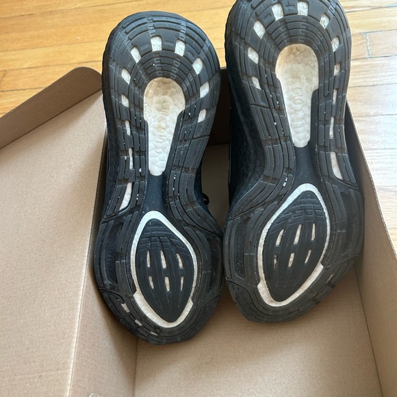 Lightly used adidas 4.0 dna ultraboost black on black running shoes - Picture 6 of 8